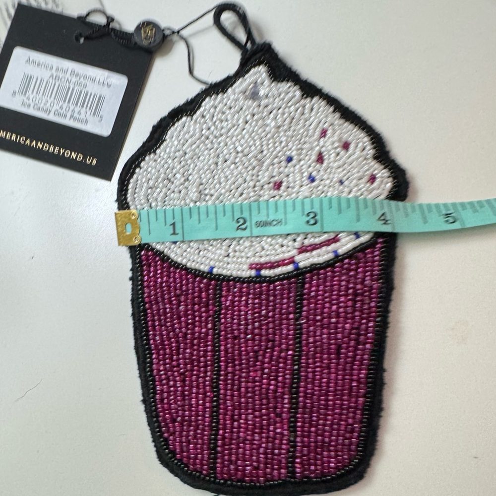 Beaded Cupcake Design Coin Purse - Picture 5 of 5